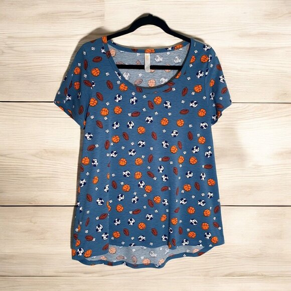 Lularoe Women M Classic T Sports Pattern Basketball Baseball Soccer Comfort - Picture 1 of 7